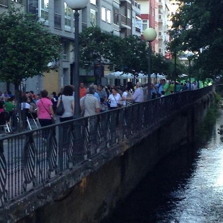 Pension-Albergue Puente Ribeira Sarria Eksteriør billede