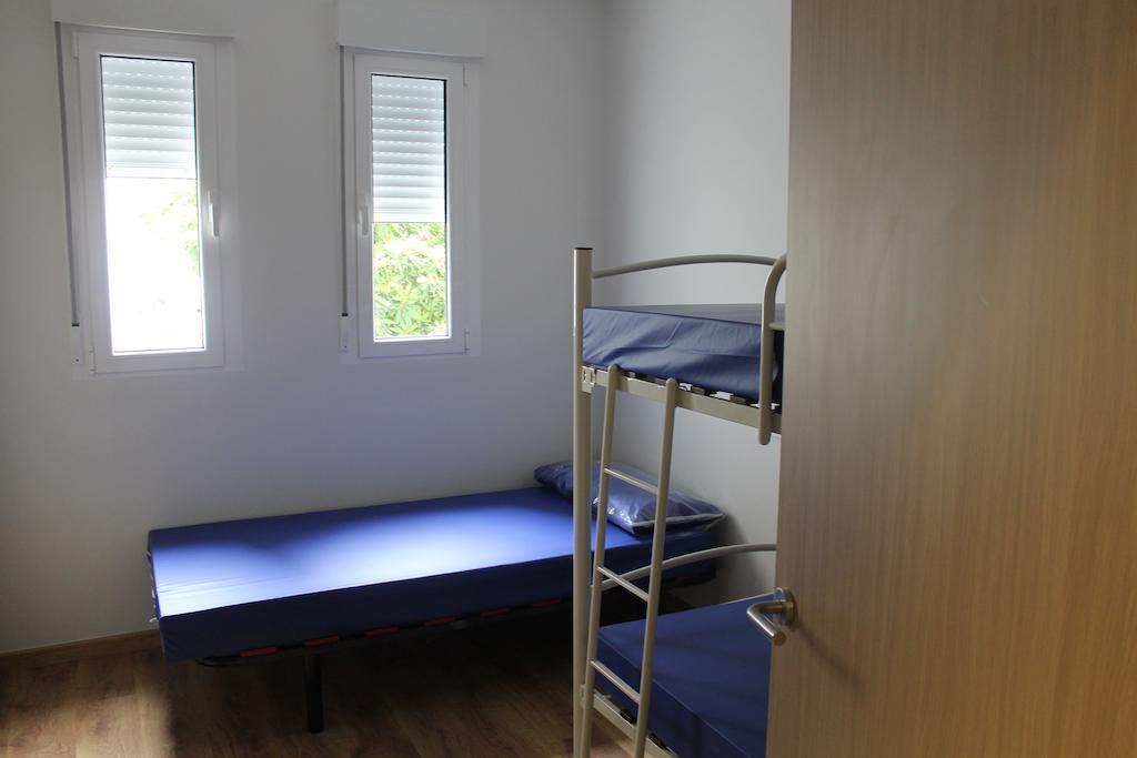 Pension-Albergue Puente Ribeira Sarria Værelse billede